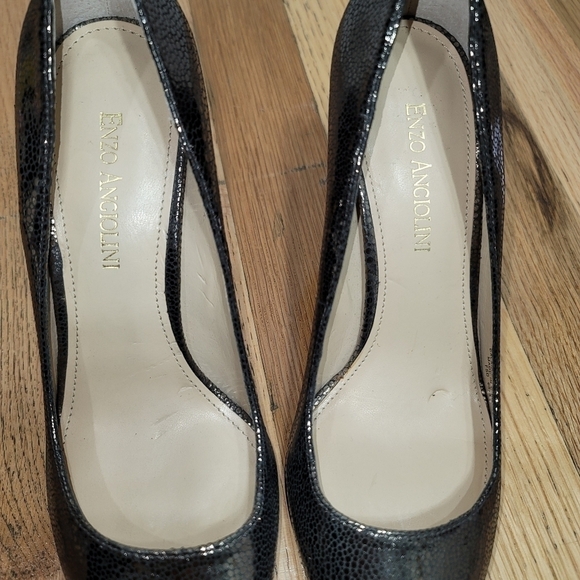Enzo Angiolini Shimmering Heels - Picture 17 of 17